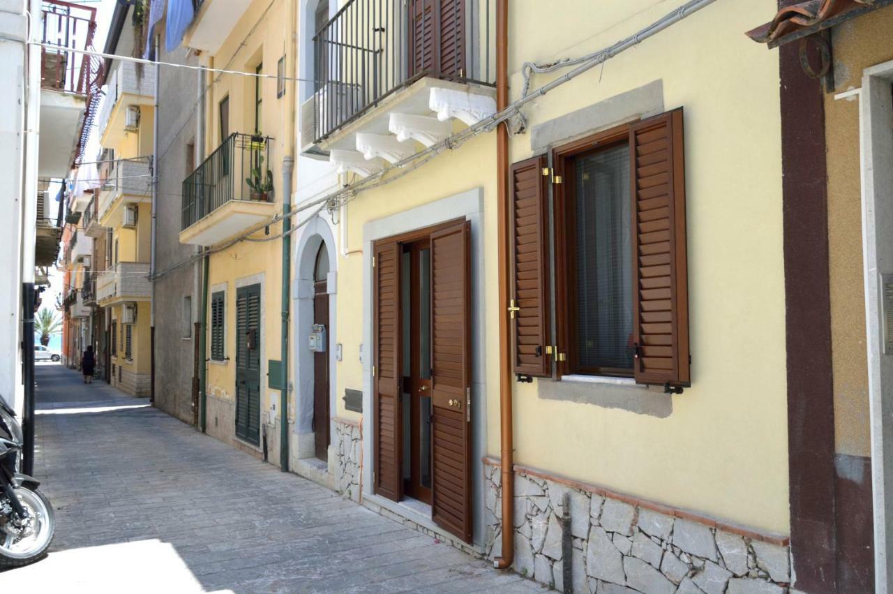 Largo Cannizzaro Apartments マッゼオ エクステリア 写真